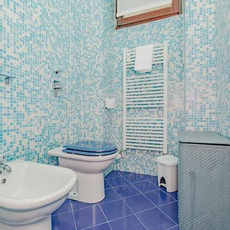 Stylish Near Duomo, Near Metro, Balcony Mailand